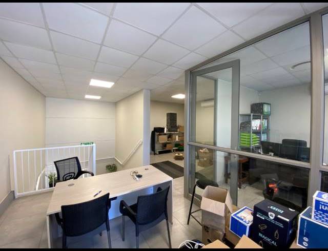 318M² WAREHOUSE TO LET IN BRACKENFELL INDUSTRIAL